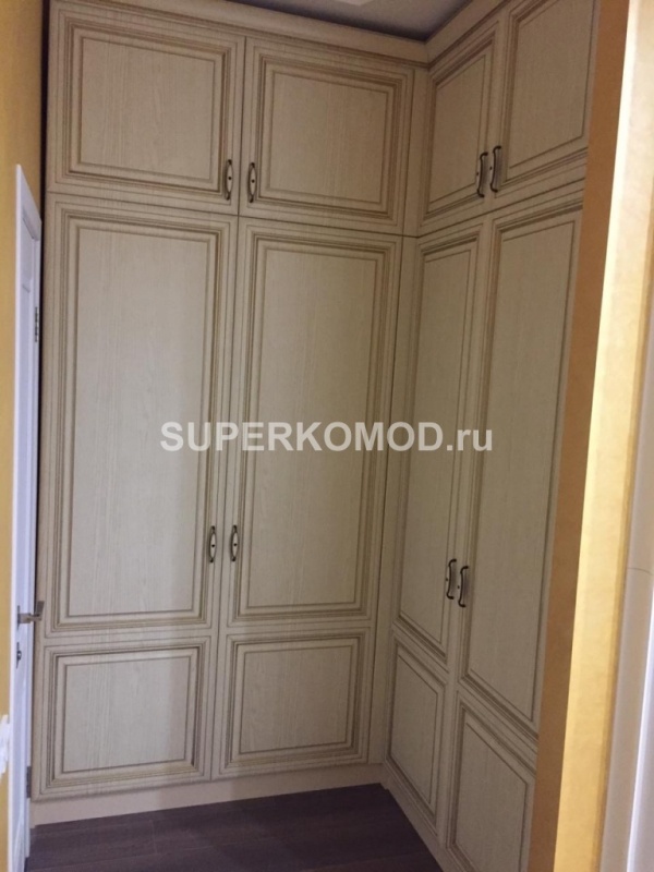 Заказать большой угловой шкаф